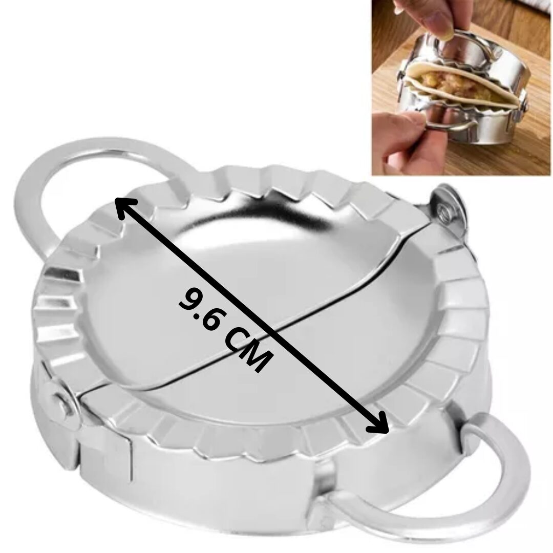 Molde para empanadas doble en acero inoxidable plateado, con medida de 9.6 cm.