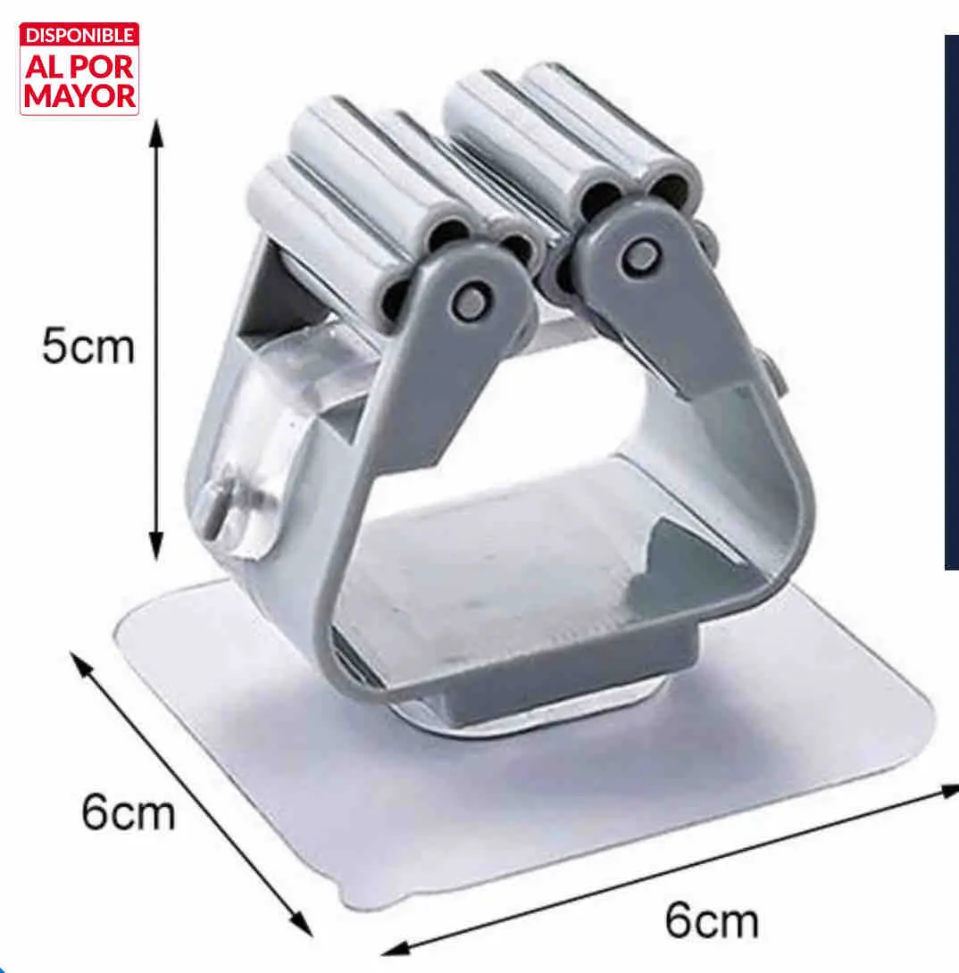 Gancho organizador gris para colgar escobas o trapeadores. Mide 5 cm de alto x 6 cm de ancho.