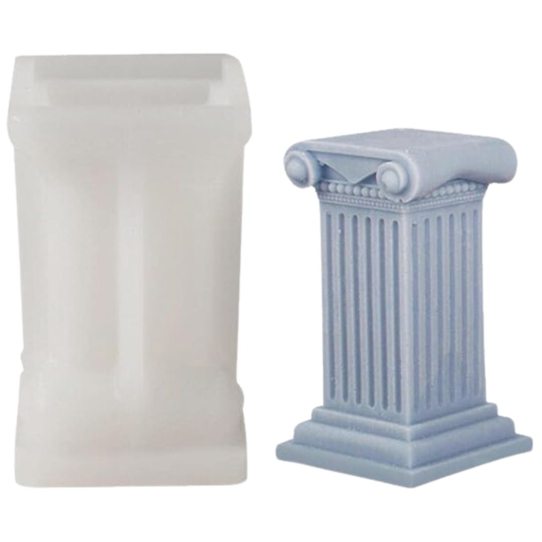Molde de silicona blanco para columna griega y vela azul terminada, ideal para velas artesanales.
