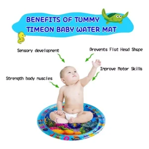 Bebé en tapete de agua inflable ovalado con diseño marino. Promueve desarrollo sensorial, fortalece músculos y previene cabeza plana.
