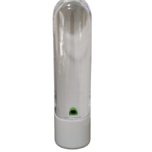 Conservador de verduras, diseño botella transparente, base blanca, botón verde.