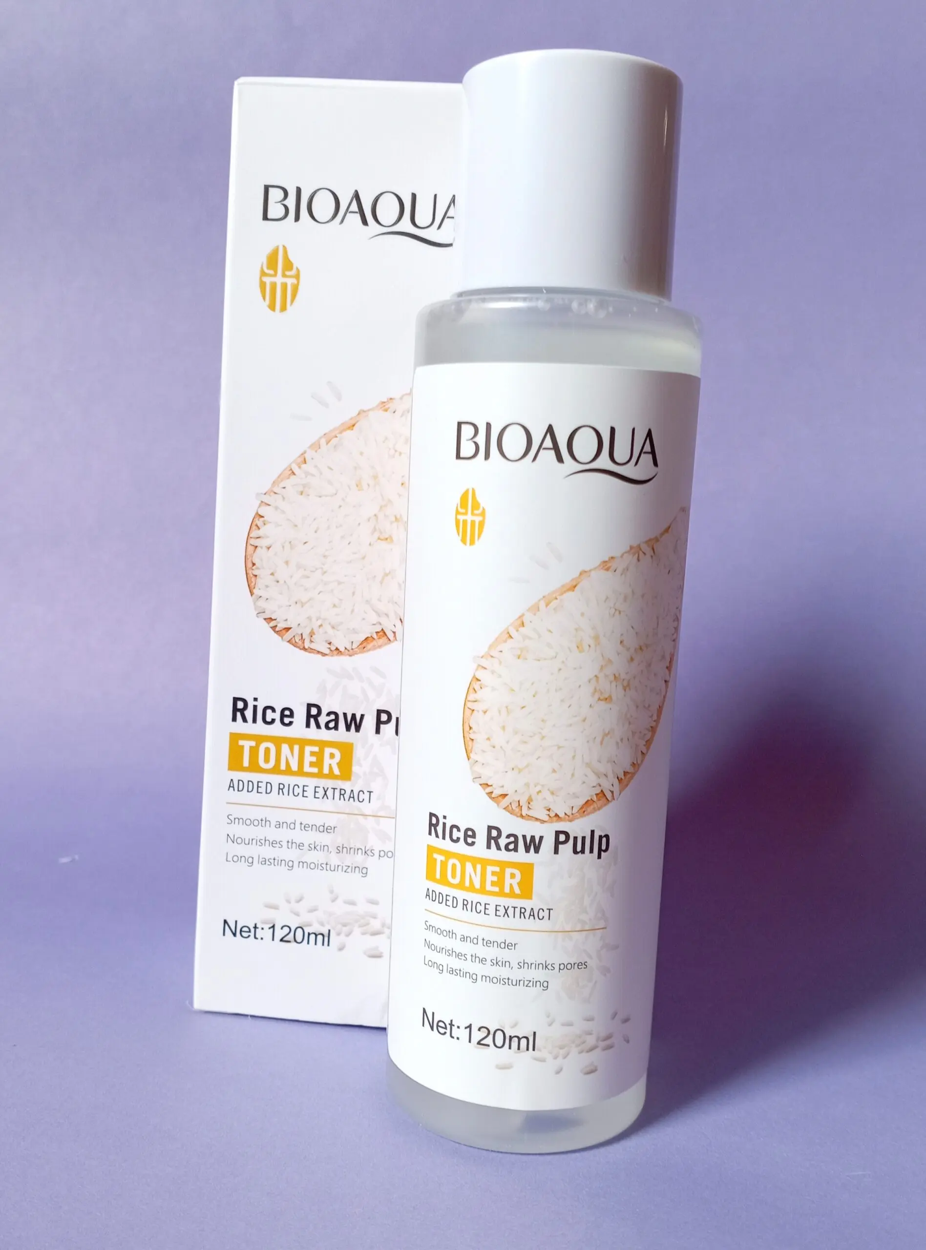Tónico facial BIOAQUA Rice Raw Pulp de 120ml con extracto de arroz, ideal para piel suave y humectada.