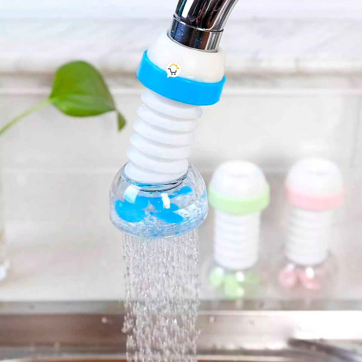 Ahorrador de agua flexible para grifo, azul, con dispensador de agua en cascada, ideal para cocinas y baños.
