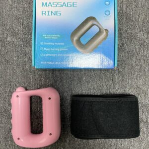 Anillo masajeador corporal rosado con cinturón negro, ideal para aliviar fatiga y músculos.