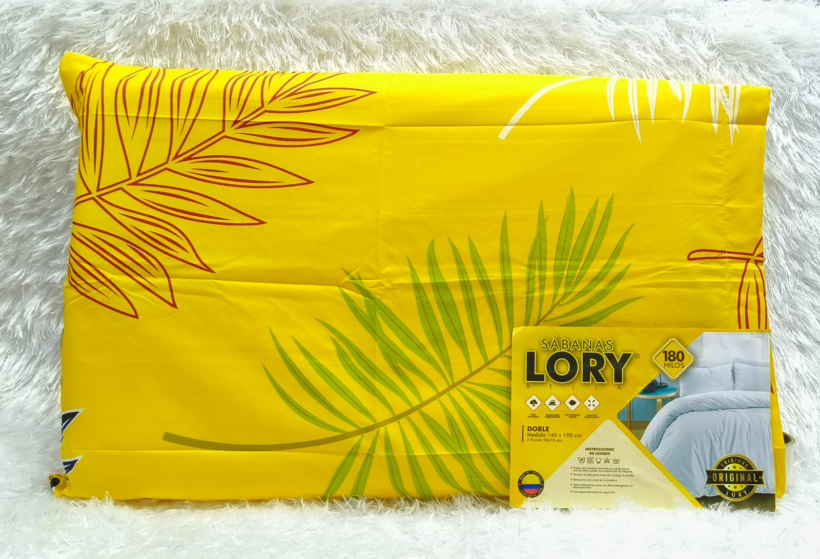 Juego de sábanas Lory doble amarillo con estampado de hojas verdes y rojas, 180 hilos.