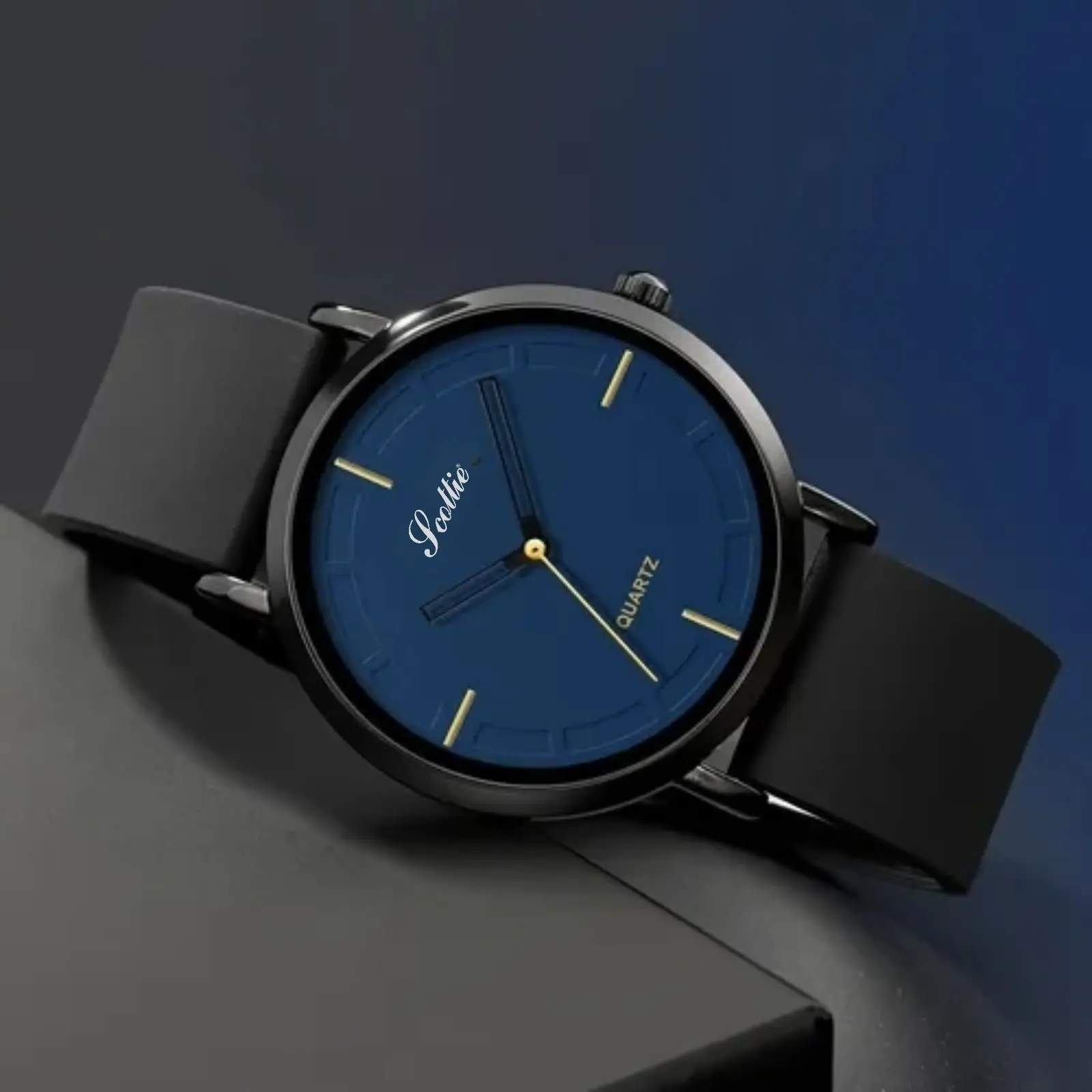 Reloj Scottie azul con correa de silicona negra. Estilo minimalista, sumergible.