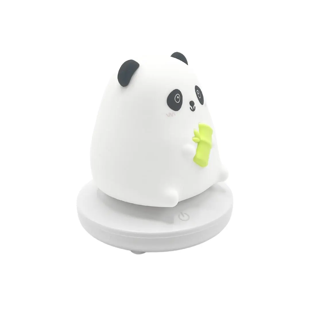 Lampara de silicona blanca con forma de panda tierno sosteniendo bambú, sobre base redonda con icono de encendido.