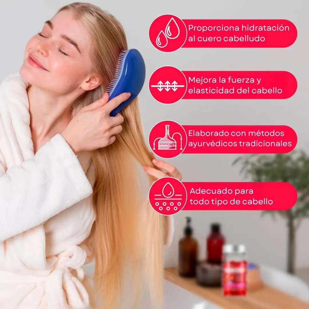 Mujer rubia con bata blanca se peina con cepillo azul. Suero capilar nutritivo con aceites naturales.