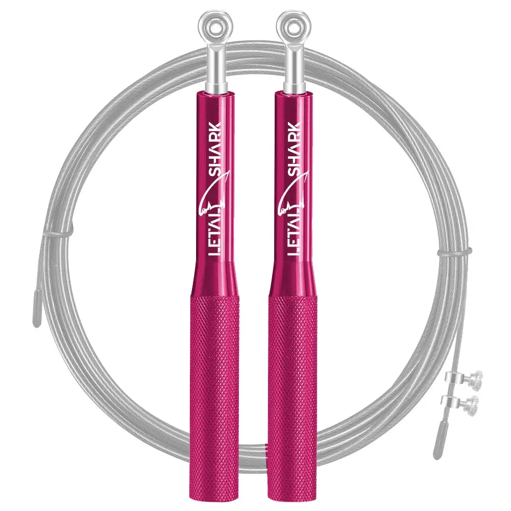 Cuerda de saltar profesional Lethal Shark, mangos metálicos rosados, cable ajustable.