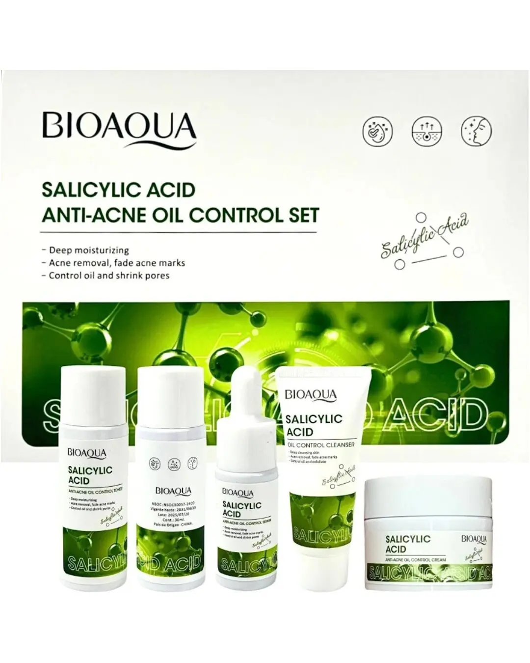 Mini kit viajero facial Bioaqua Salicylic Acid anti-acné, set con 4 productos en envases pequeños, con fondo verde y molecular.