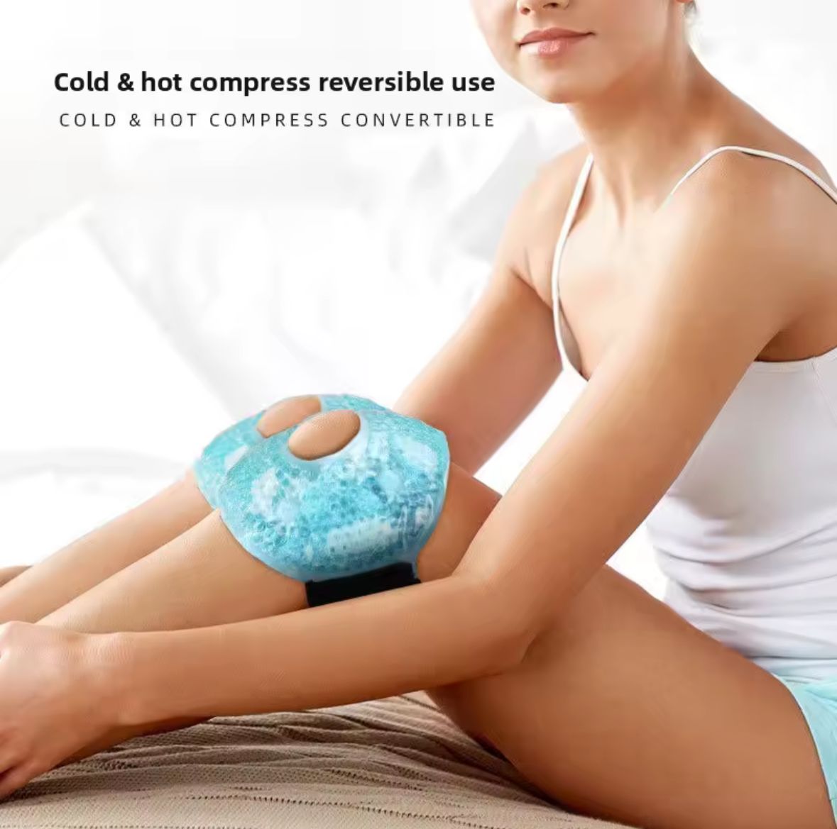 Compresa de gel azul para rodilla, con dos puntos de apoyo, usada en pierna para aliviar dolor e inflamación con calor o frío.