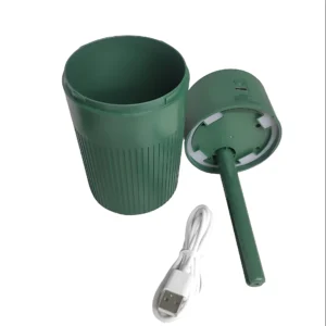 Humidificador difusor verde 420ml con cable USB, ideal para crear ambientes frescos y aromáticos.