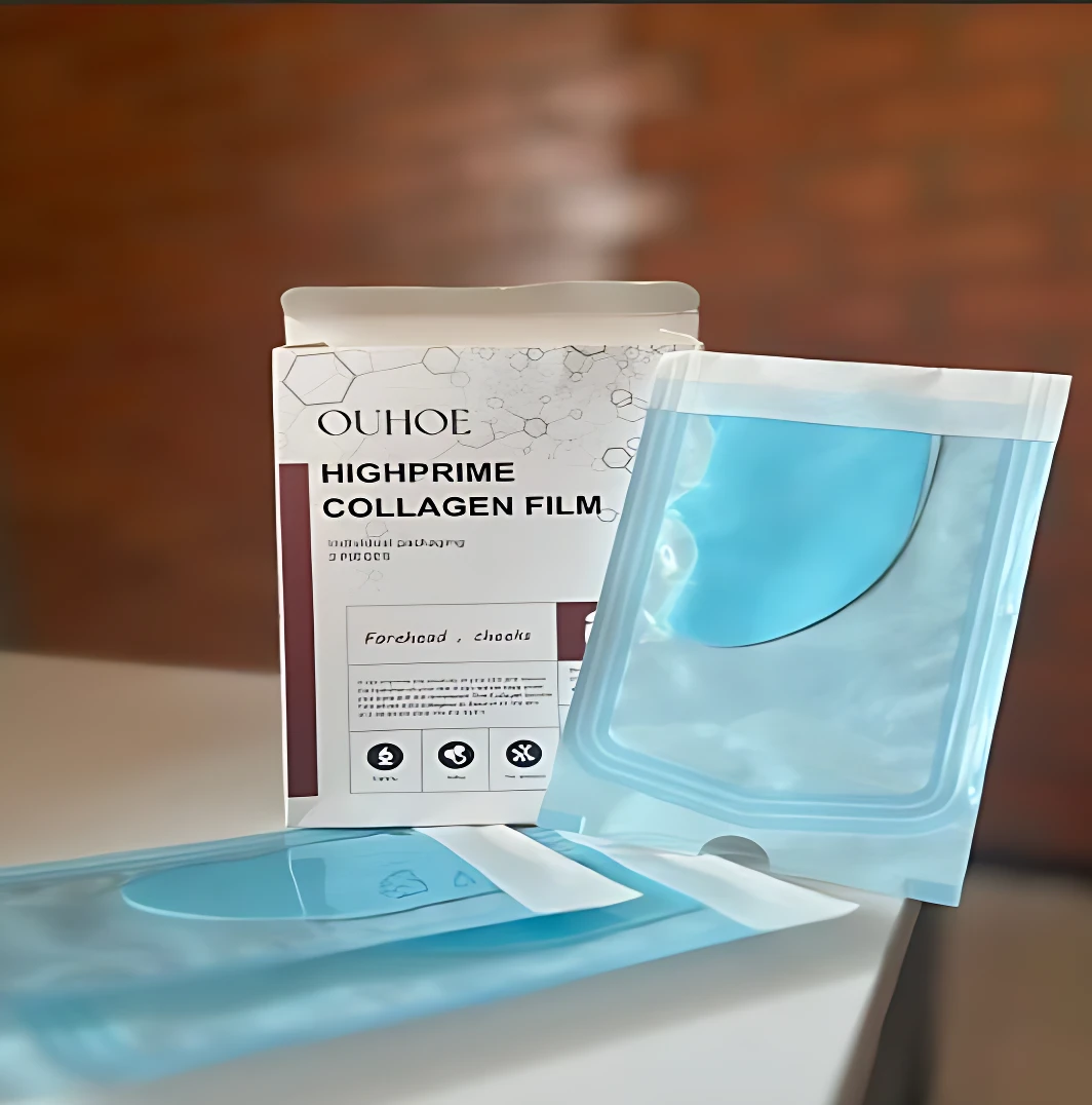 OUHOE Highprime Collagen Film, mascarillas para frente y mejillas, en empaque azul translúcido.