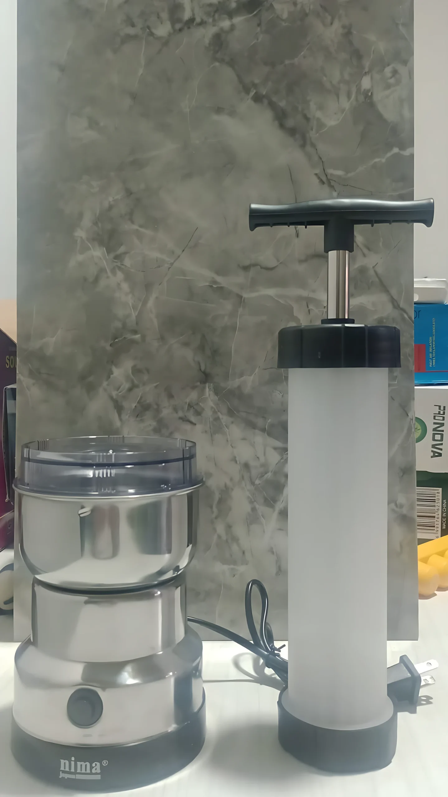 Molino de Café y Embutidora de Salchicha Versátil - Prepara café fresco y embutidos caseros fácilmente